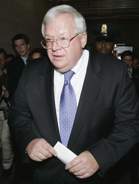 © Reuters. رئيس سابق لمجلس النواب الأمريكي يمثل أمام المحكمة في اتهامات فساد