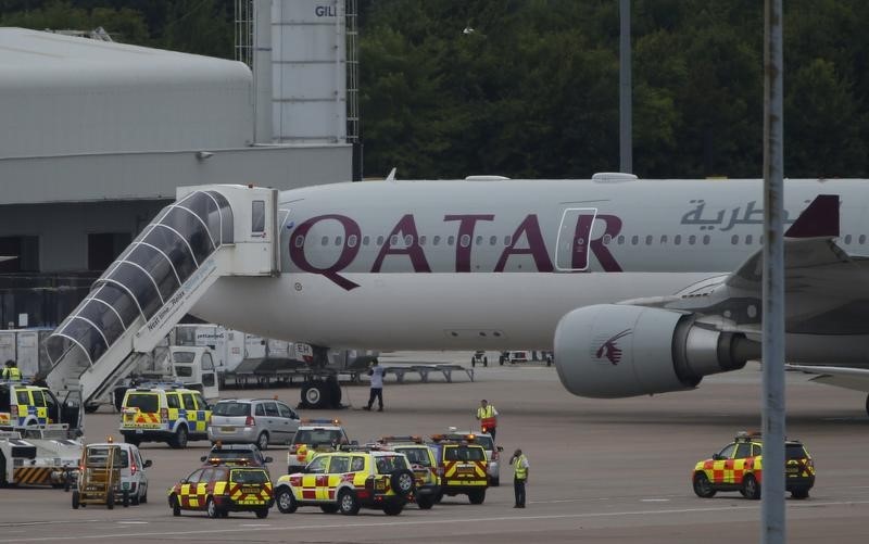 © Reuters. الخطوط الجوية القطرية تبقى ترغب في رعاية كأس العالم