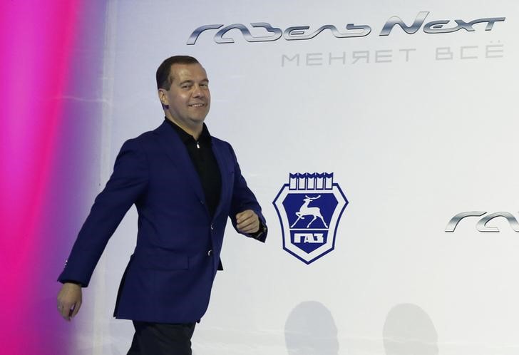 © Reuters. Russian Prime Minister Medvedev attends the ceremony to launch the Gazel Next automobile production line at the Gorki motor works in Nizhny Novgorod