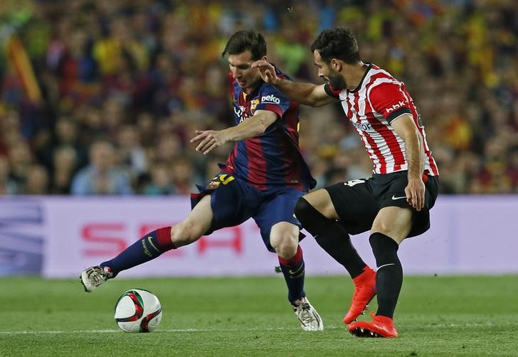 © Reuters. Ni una defensa italiana habría impedido el gol de Messi, dice Luis Enrique