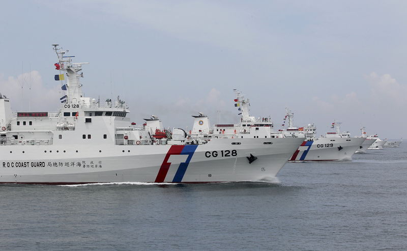 © Reuters. تايوان ترسل سفينتين إلى بحر الصين الجنوبي وسط توتر متصاعد مع الصين