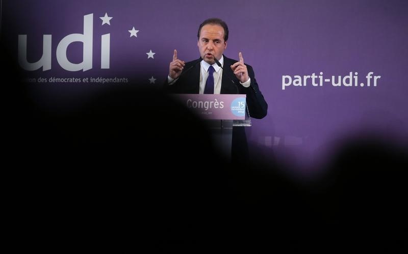 © Reuters. ULTIMATUM DE L'UDI POUR UN ACCORD À DROITE AUX RÉGIONALES