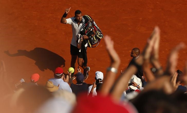 © Reuters. El público de Roland Garros debe ser educado, dice el director del torneo