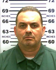 © Reuters. Dos asesinos convictos escapan de una cárcel de alta seguridad en Nueva York
