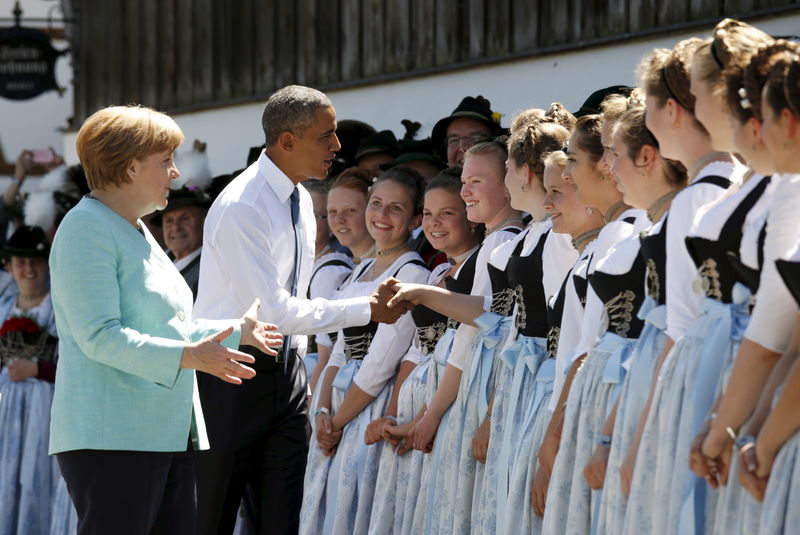 © Reuters. Merkel alienta al G7 a acordar metas duras en materia climática