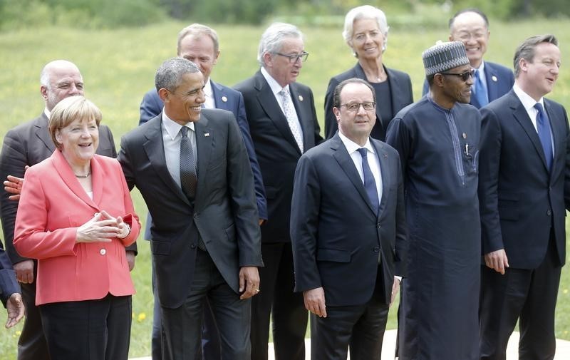 © Reuters. Membros do G7 em cúpula em Kruen, na Alemanha