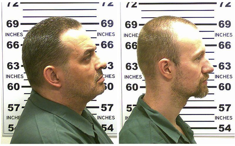 © Reuters. Presos Richard Matt e David Sweat em fotos de divulgação da polícia de NY