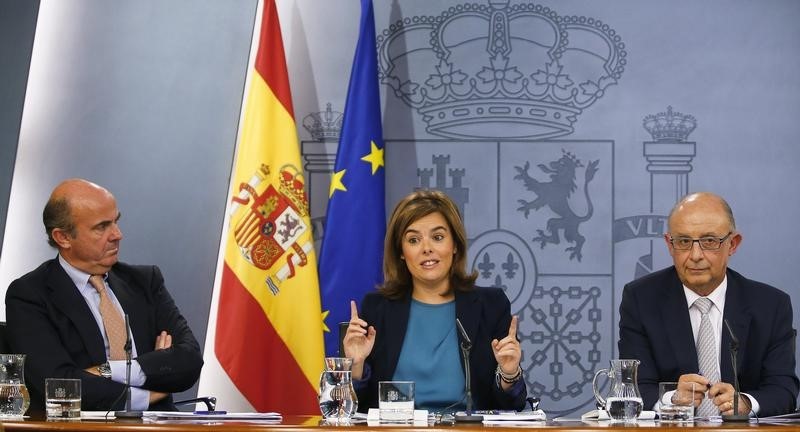 © Reuters. España experimentará crecimiento medio del 3,5 pct del PIB en 2015- fuente economía
