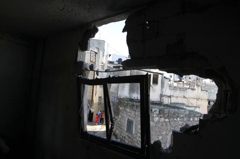 © Reuters. مصادر طبية: مقتل فلسطيني برصاص الجيش الاسرائيلي في مخيم جنين بالضفة الغربية