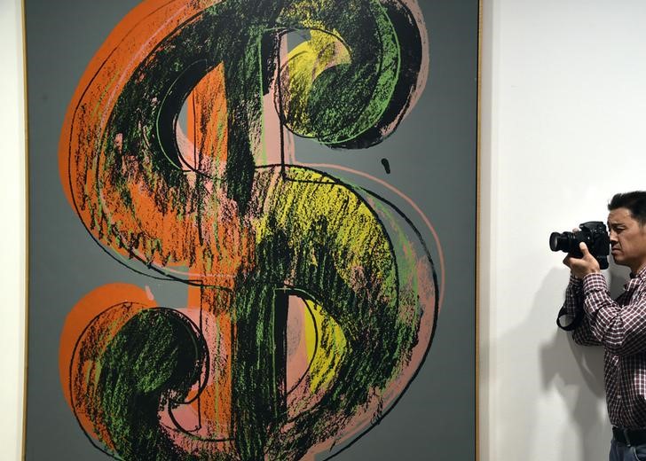 © Reuters. مزاد لأعمال الفن المعاصر في لندن يضم أعمالا لفرانسيس بيكون