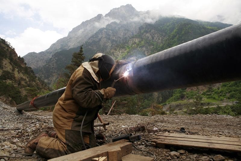 © Reuters. SNAM VEUT DOPER LA CAPACITÉ DU RÉSEAU GAZIER FRANCE-ESPAGNE