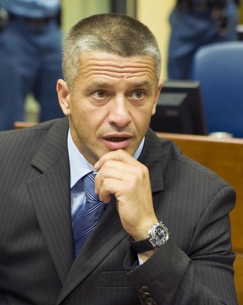 © Reuters. Bósnio Naser Oric em audiência do TPI em Haia em 2008