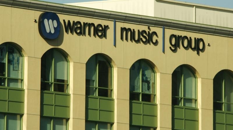 © Reuters. The headquarters of Warner Music Group is pictured in Burbank