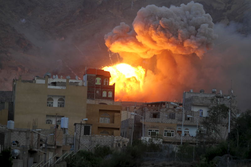 © Reuters. خيارات السعودية تتضاءل في اليمن