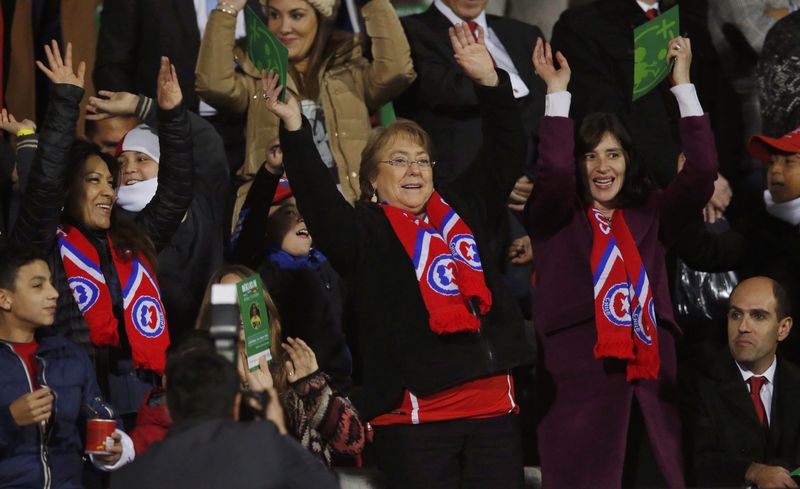 © Reuters. Campaña para respetar los himnos nacionales en Copa América recibe gran apoyo 