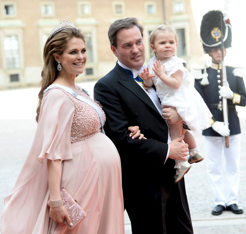 © Reuters. مولود جديد بالعائلة الملكية السويدية للأميرة مادلين