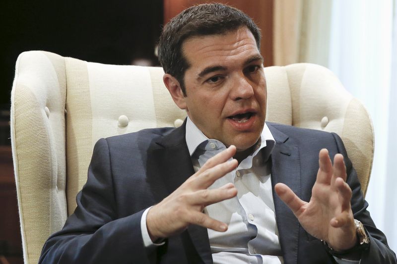 © Reuters. Primeiro-ministro grego, Alexis Tsipras, durante encontro em Atenas