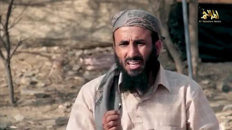 © Reuters. Still image taken from video showing Yemeni Al-Qaeda chief Nasser al-Wuhayshi speaking at an unknown location