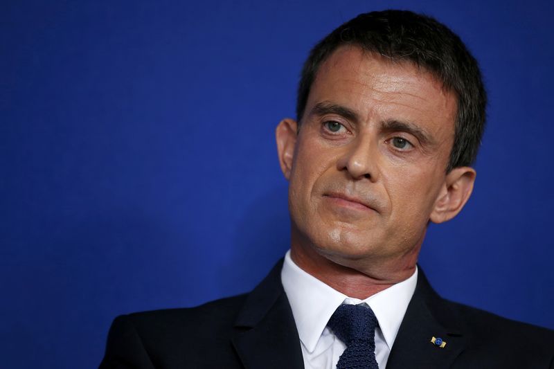 © Reuters. French Prime Minister Valls attends a meeting at the Interior Ministry in Paris