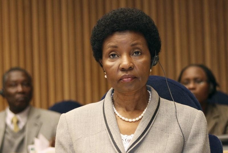 © Reuters. Una ex alto cargo de la ONU pugnará por ser la primera presidenta de Tanzania