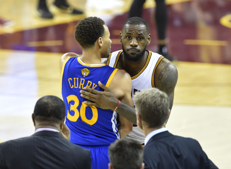 © Reuters. NBA: Playoffs-Golden State Warriors at Cleveland Cavaliers