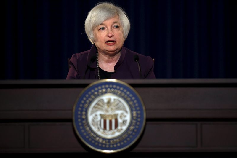 © Reuters. LES CONDITIONS D'UNE HAUSSE DES TAUX PAS RÉUNIES, DIT LA FED