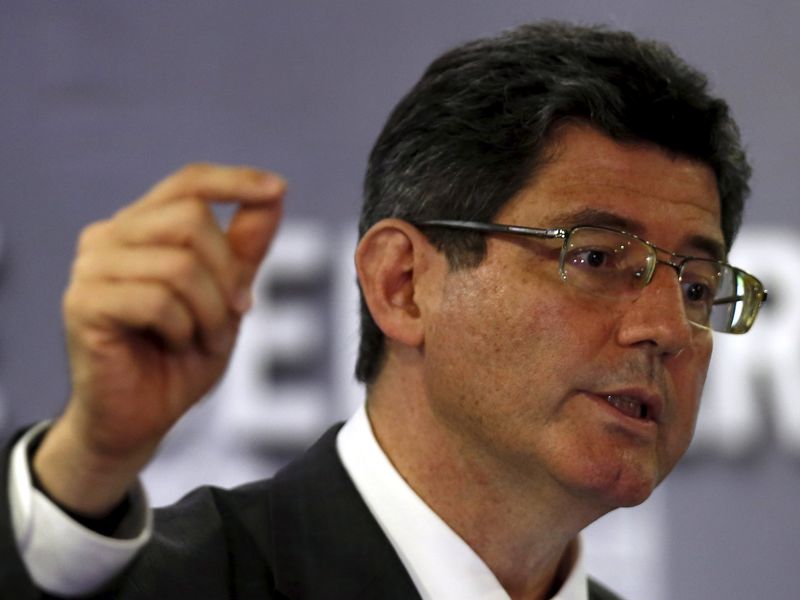 © Reuters. Ministro da Fazenda, Joaquim Levy, fala durante encontro em São Paulo com empresários 