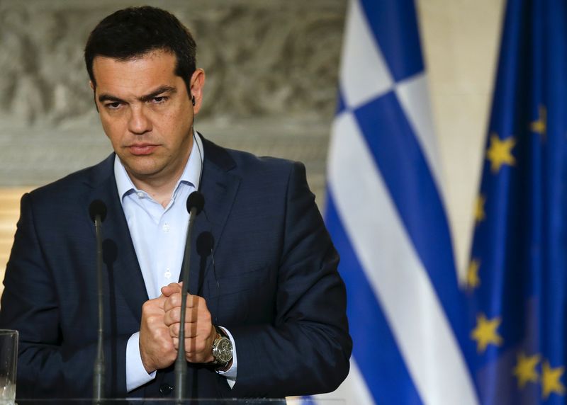 © Reuters. Primeiro-ministro grego, Alexis Tsipras, concede entrevista coletiva em Atenas