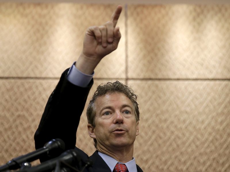 © Reuters. Senator Paul takes question at news conference on Capitol Hill in Washington to unveil "The Transparency for the Families of 9/11 Victims Act"