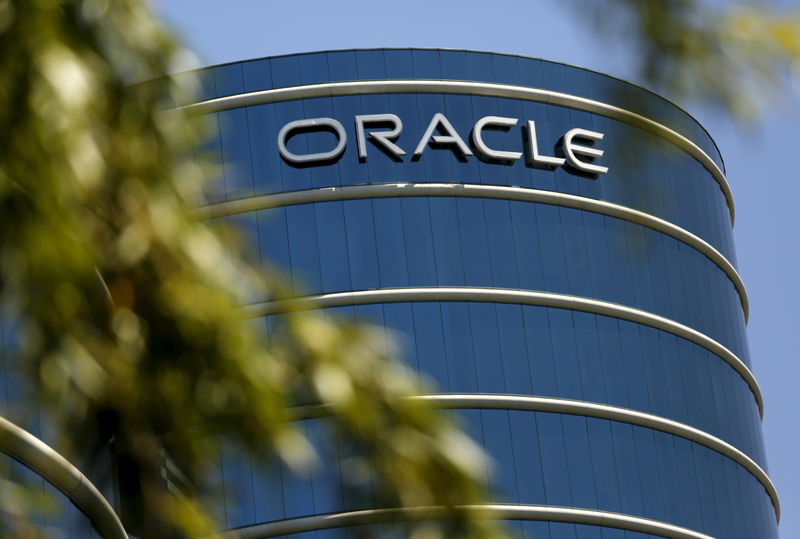 © Reuters. Los resultados de Oracle no cumplen con las previsiones; acción cae 