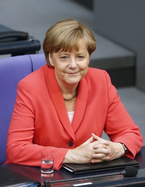 © Reuters. Alemania y Francia propondrán más integración de la zona euro, dice Merkel