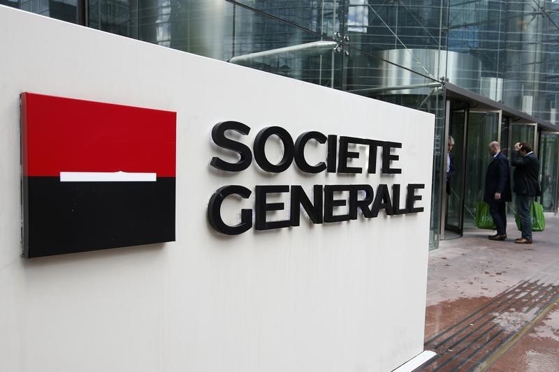 © Reuters. SOCIÉTÉ GÉNÉRALE RACHÈTE LE SOLDE DU CAPITAL DE BOURSORAMA