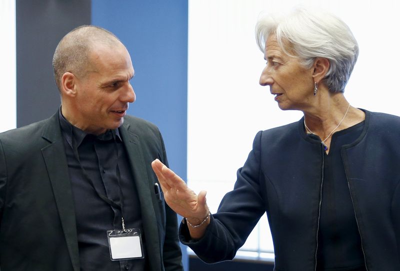 © Reuters. FMI apaga las esperanzas de un periodo de gracia para el pago de la deuda griega