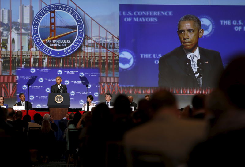 © Reuters. Presidente dos Estados Unidos, Barack Obama, discursa durante conferência com prefeitos