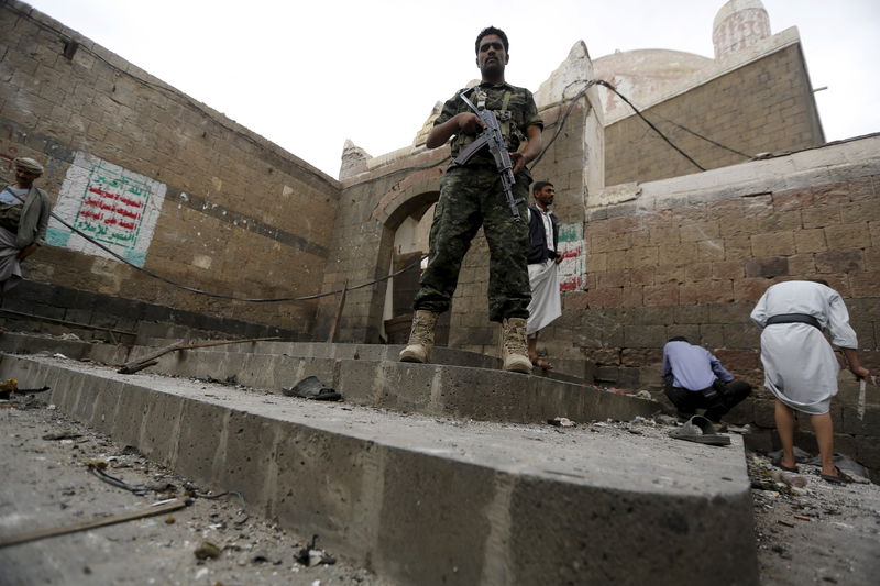 © Reuters. Ataques aéreos causan 15 muertos en Yemen, según medios hutíes