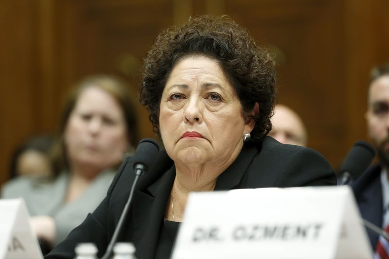 © Reuters. Archuleta testifies before a House Oversight and Government Reform hearing on the data breach of OPM computers, on Capitol Hill in Washington