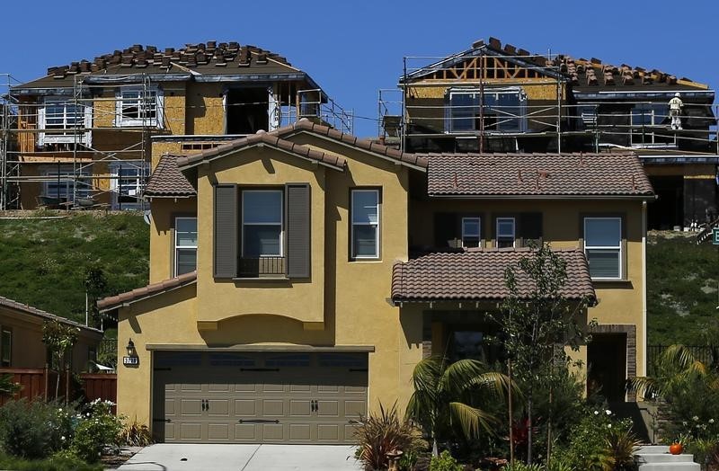 © Reuters. VENTES DE LOGEMENTS NEUFS AUX USA AU PLUS HAUT EN SEPT ANS