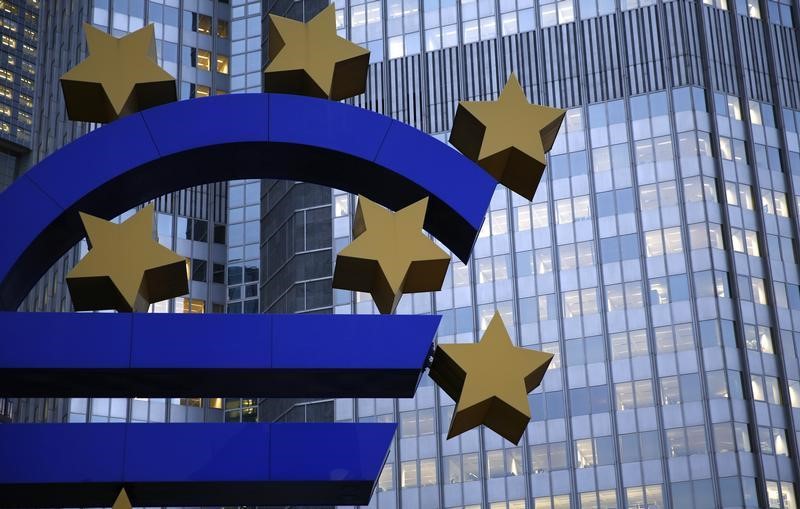 © Reuters. El BCE aprueba la financiación de emergencia solicitada por Grecia