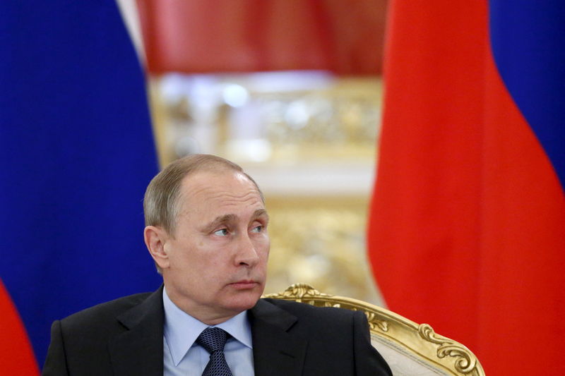 © Reuters. Presidente da Rússia, Vladimir Putin, durante sessão no Kremlin, em Moscou