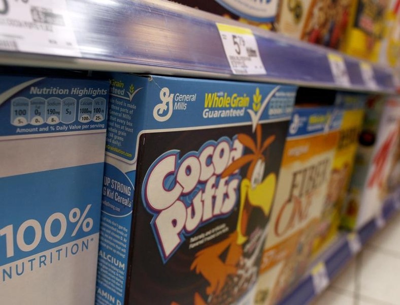 © Reuters. General Mills cereals are displayed on a market's shelf in New York