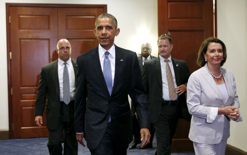 © Reuters. Obama meets with House Democrats in the Capitol in Washington