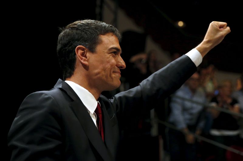 © Reuters. El PSOE confía en un grupo de expertos para recuperar el poder en España