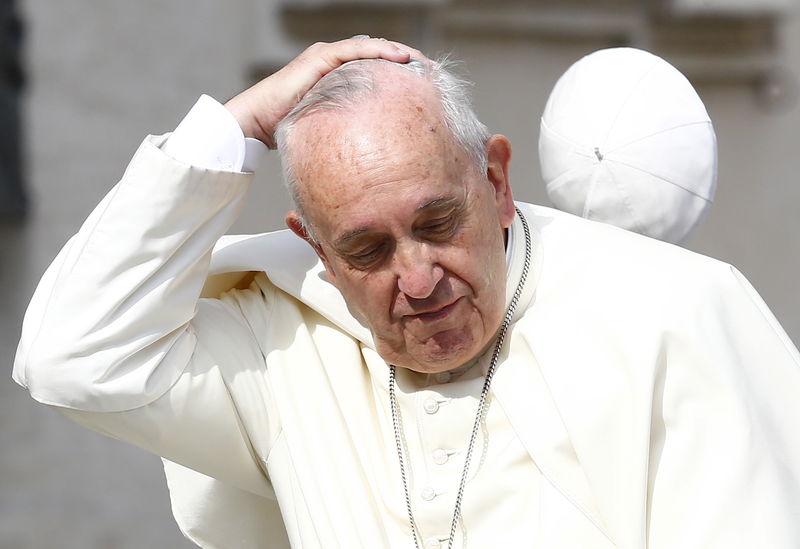 © Reuters. Papa Franciso na Praça de São Pedro, no Vaticano