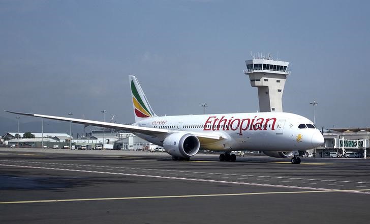 © Reuters. An Ethiopian Airlines plane waits to take off from the Bole International Airport in Addis Ababa 