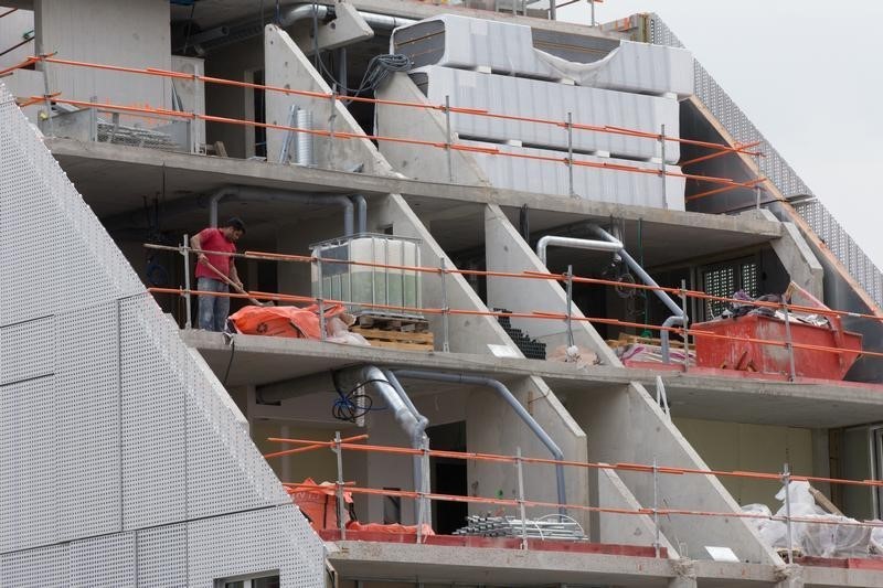 © Reuters. HAUSSE CONTINUE DES VENTES DE LOGEMENTS NEUFS EN FRANCE