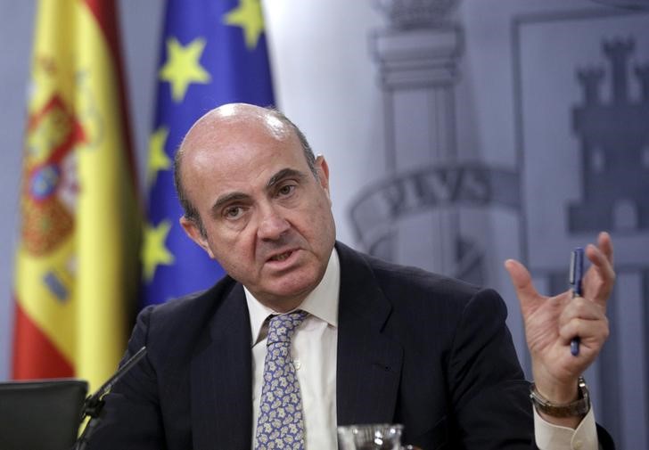 © Reuters. España sigue vendiendo letras del Tesoro a tipos negativos