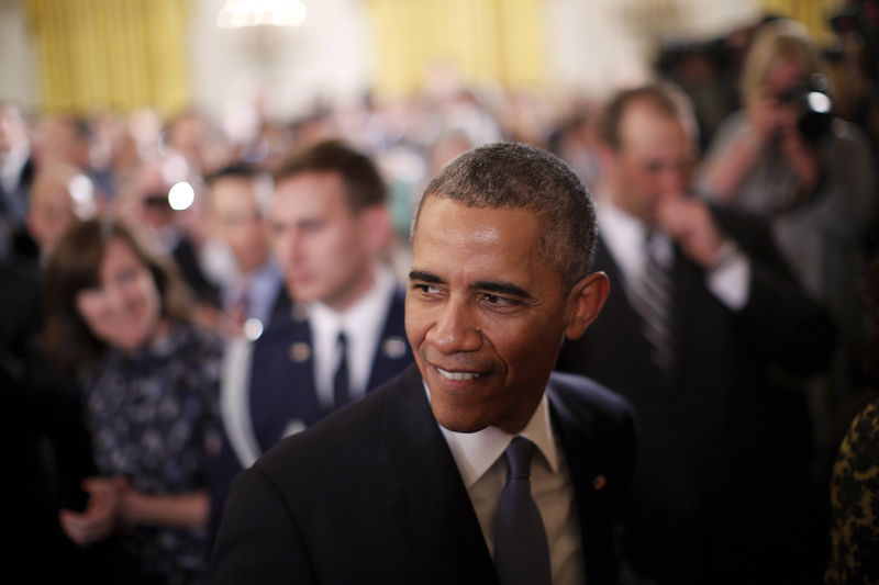 © Reuters. أوباما يجتمع مع مستشاريه للأمن القومي لبحث تهديد الدولة الإسلامية