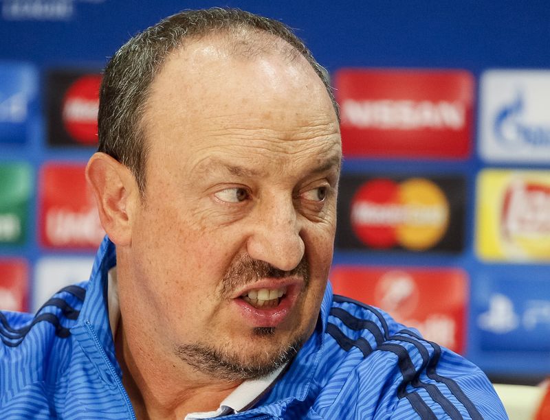 © Reuters.  Benítez dice no hay conflictos en el Madrid y que los jugadores creen en él 