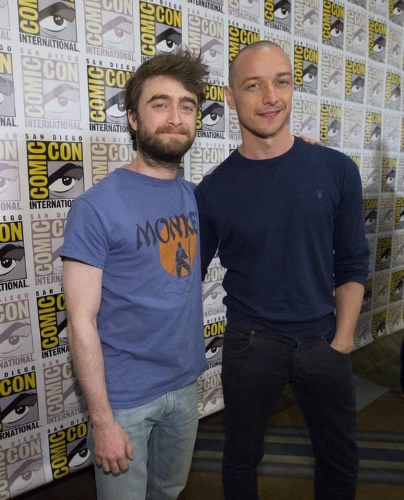 © Reuters. Atores Radcliffe e McAvoy, de "Victor Frankenstein", na Comic-Con 2015, em San Diego