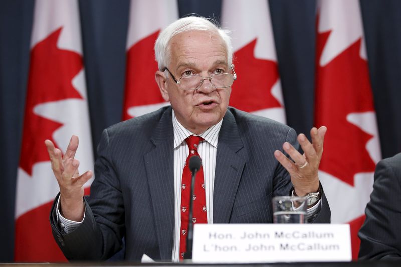 © Reuters. Canada's Immigration Minister McCallum speaks during a news conference in Ottawa
